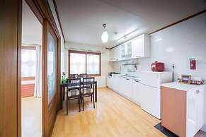 Seogwipo Jejuhae-anhyuyang Pension