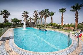 Seogwipo Jejuhae-anhyuyang Pension