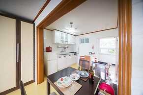 Seogwipo Jejuhae-anhyuyang Pension