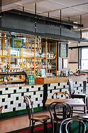 Palace Hotel Mortlake