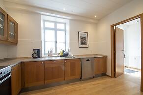 Exclusive 2 Bedroom Apartment