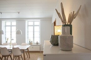 Exclusive 2 Bedroom Apartment