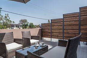 Semiso Beach Suites
