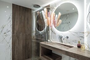 Semiso Beach Suites