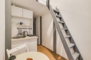 Travelto Poltavskaya 5