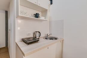 Travelto Poltavskaya 5