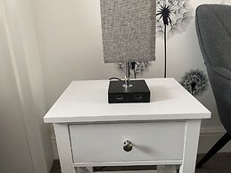 Impeccable 1-bed Apartment Perth a Home From Home