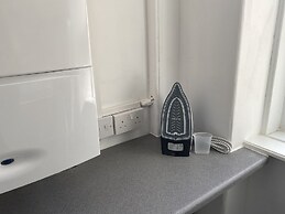 Impeccable 1-bed Apartment Perth a Home From Home