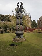 Impeccable 1-bed Apartment Perth a Home From Home