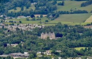 Pitlochry Stay-sleeps 3-central & Connected