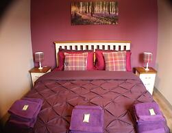 Pitlochry Stay-sleeps 3-central & Connected