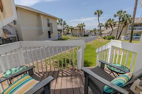 SPC 1001 is a Pet Friendly 1 BR close to pool by RedAwning