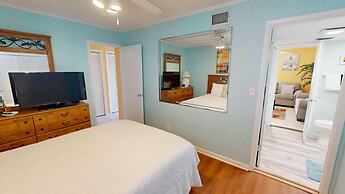 SPC 1001 is a Pet Friendly 1 BR close to pool by RedAwning