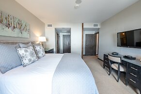 Three Bedroom Mountain Chic 6th Floor Penthouse with Amazing View 3 Co