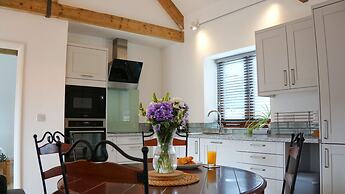 Courtbrook Farm Apartments