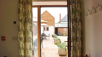 Courtbrook Farm Apartments