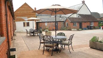 Courtbrook Farm Apartments