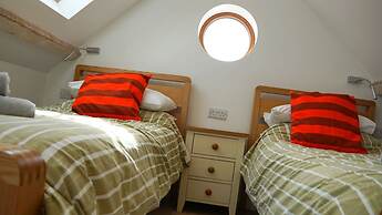 Courtbrook Farm Apartments