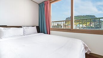 Seogwipo Seongsanposarang Pension