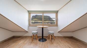 Seogwipo Seongsanposarang Pension