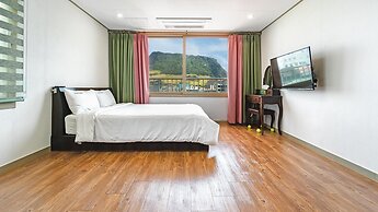 Seogwipo Seongsanposarang Pension