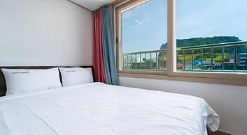 Seogwipo Seongsanposarang Pension