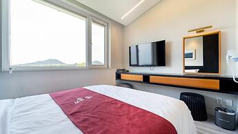 Jeju Seuwiseumaeul 215&216dong