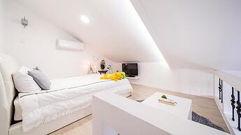 Namhae Opera House Pension