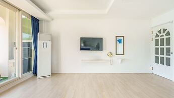 Namhae Opera House Pension