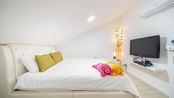 Namhae Opera House Pension