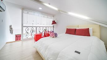 Namhae Opera House Pension