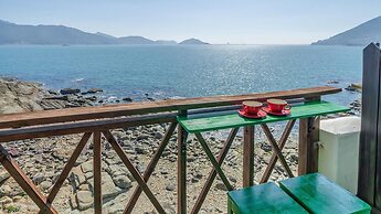 Namhae Opera House Pension