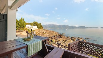 Namhae Opera House Pension