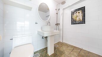 Namhae Opera House Pension