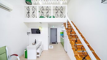 Namhae Opera House Pension