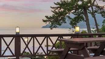 Namhae Opera House Pension