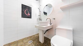 Namhae Opera House Pension