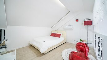 Namhae Opera House Pension