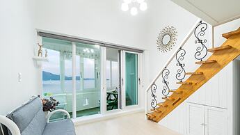 Namhae Opera House Pension