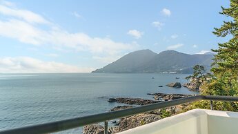 Namhae Opera House Pension