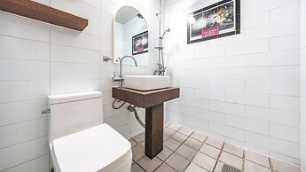 Namhae Opera House Pension