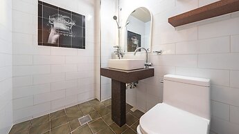 Namhae Opera House Pension