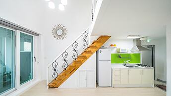 Namhae Opera House Pension