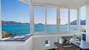 Namhae Opera House Pension