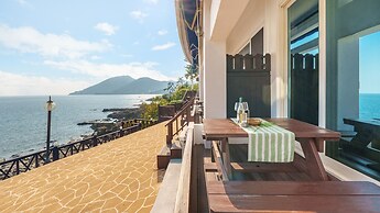 Namhae Opera House Pension