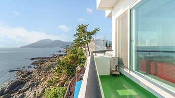 Namhae Opera House Pension