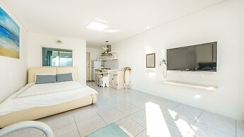 Namhae Opera House Pension