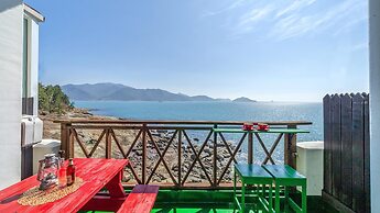 Namhae Opera House Pension