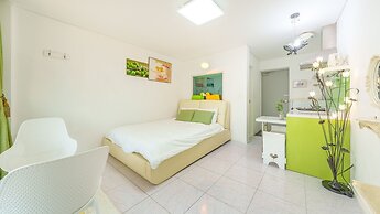 Namhae Opera House Pension