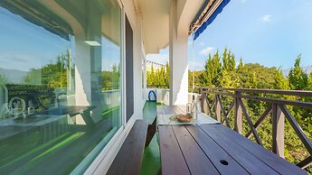 Namhae Opera House Pension